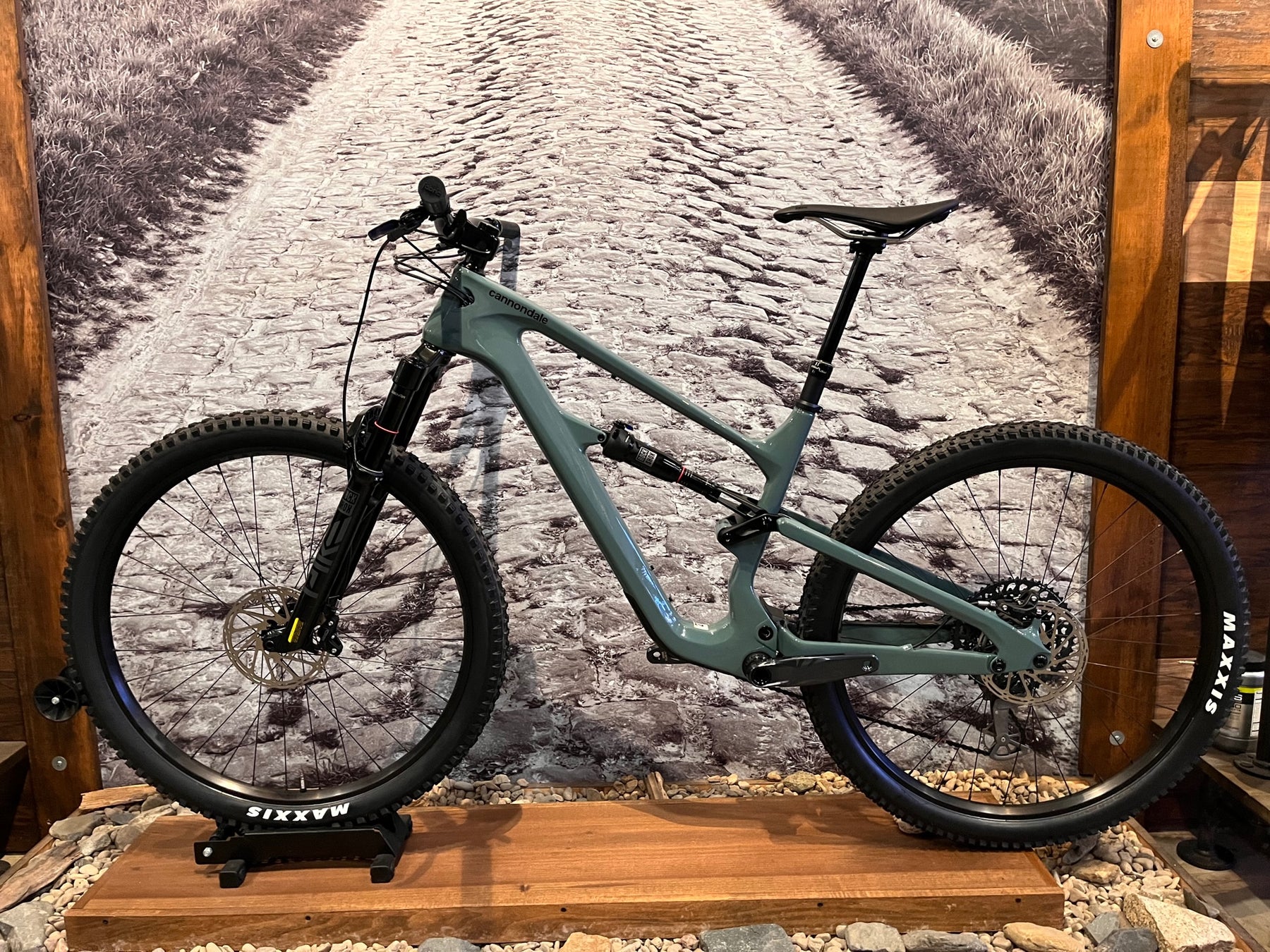 2023 Cannondale Habit Carbon 1 - Large - Jade