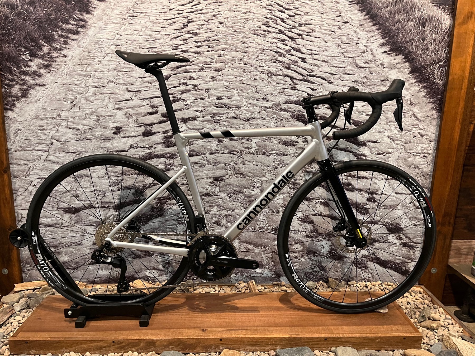 2023 Cannondale CAAD13 Disc - 105 Di2 - Mercury